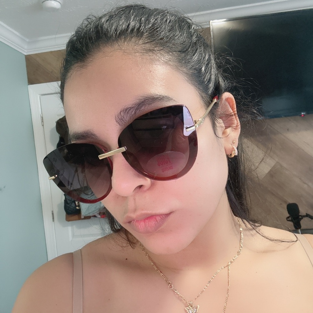 Juicy Couture Oversized  Sunglasses 100 uv protection